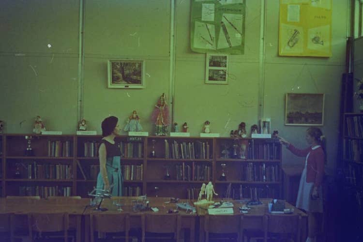 Photo of the old library at Lugarno Public School.
